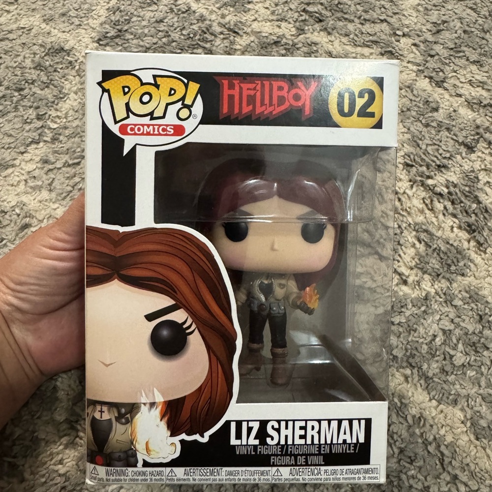 Funko Pop Hellboy Liz Sherman Vinyl Figure 02
